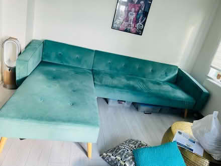 Photo of free Corner sofa (needs fixing) (SW1V Pimlico) #4