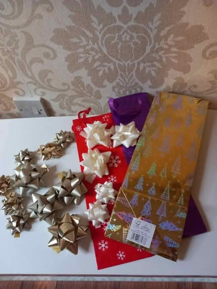 Photo of free Gift bags and bows (Glasgow) #1