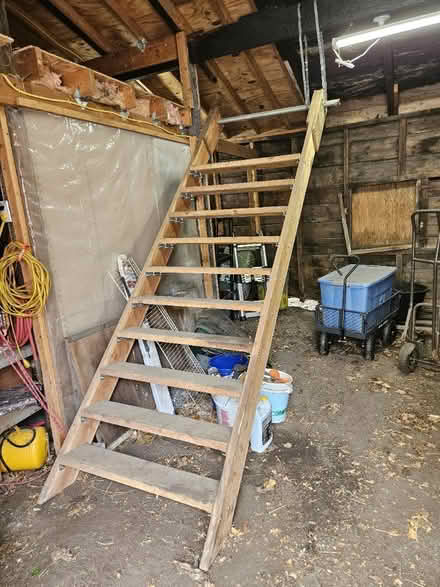 Photo of free very strong stairway (Poughkeepsie) #1