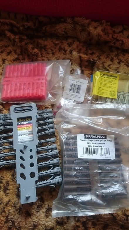 Photo of free Assorted rawlplugs (Beechdale, Nottingham NG8) #1
