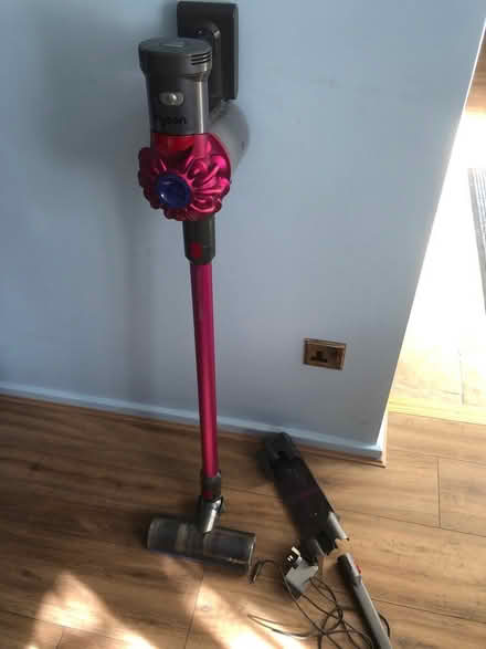 Photo of free Dyson v7 cordless hoover (IP8) #1