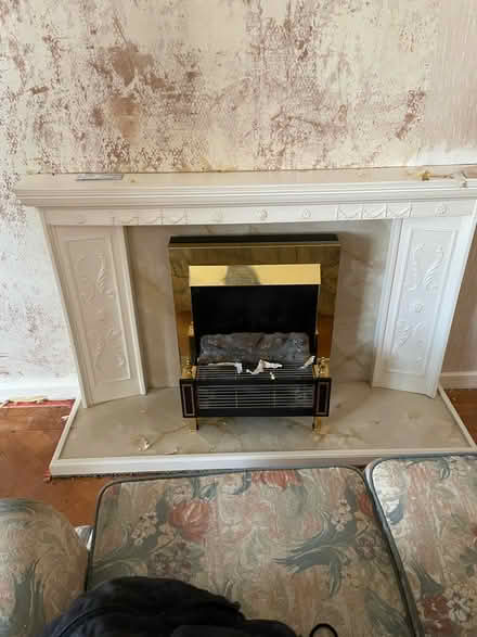 Photo of free Electric fire and surround (Oadby LE2) #1