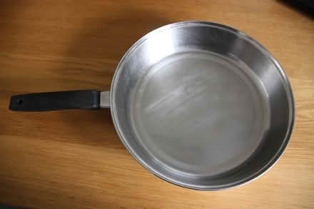 Photo of free 26cm frying pan (Brimfield SY8) #1