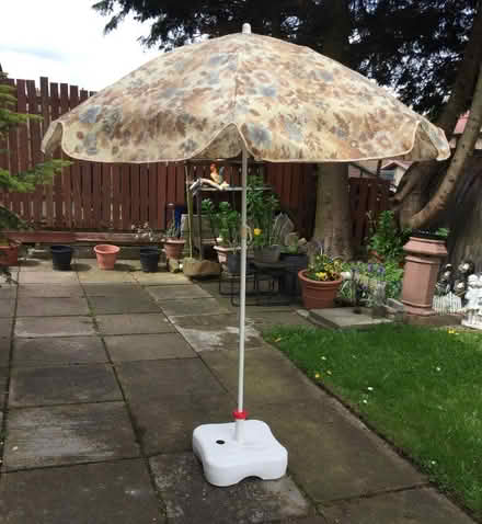 Photo of free garden parasol (Downfield DD3) #1