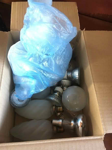 Photo of free Lamp and chandelier (Abbotsinch road) #4