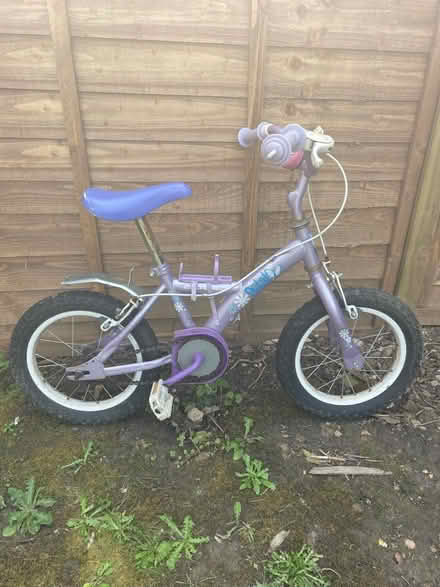 Photo of free Girls bike (Lower earley) #1