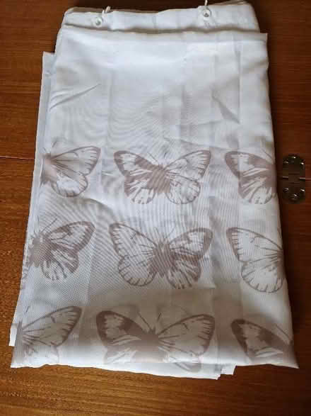 Photo of free Shower Curtain and Rail with fittings (Mackworth Estate DE22) #2
