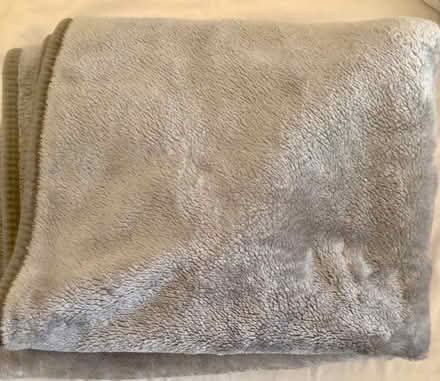Photo of free Grey fluffy blanket - Ideal for pets (Tunbridge Wells N. TN1) #2