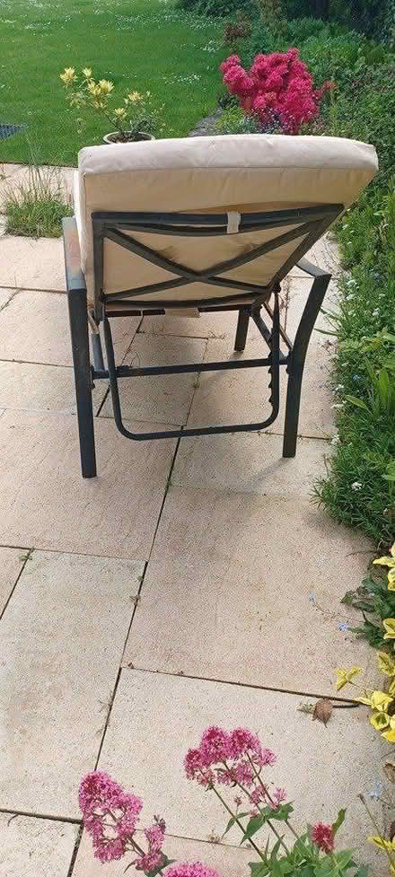 Photo of free Reclining sun lounger (Letchworth SG6) #4