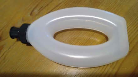 Photo of free easy to grip plastic water bottle for running (Wytham OX2) #1