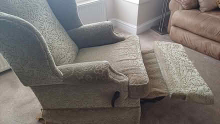 Photo of free Recliner chair (Rutherglen) #3