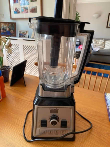 Photo of free Working Amzchef blender (Surbiton KT6) #1