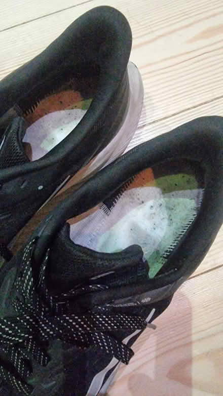 Photo of free Nike trainers zoom winflo (SE18) #2