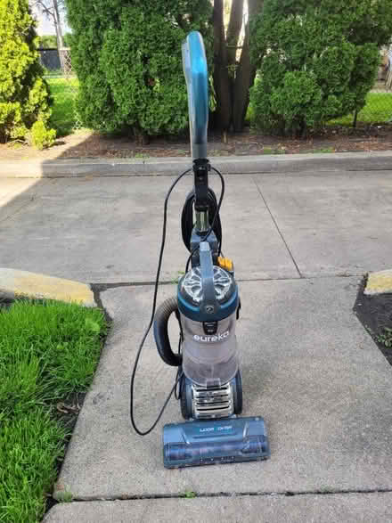 Photo of free Vacuum (Jeff Park 60630) #1