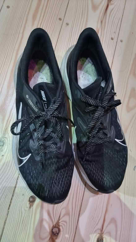 Photo of free Nike trainers zoom winflo (SE18) #1