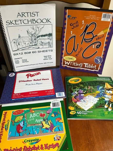 Photo of free PreK-Gr.3 writing paper,sketchbook (North Potomac) #1
