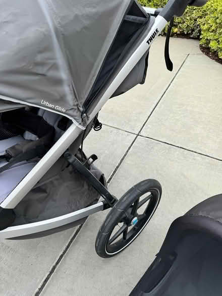 Photo of free Thule Stroller and Bassinet (92127) #2