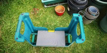 Photo of free Garden Tubs, Plant Pots, Garden Kneeler (Radford CV6) #4
