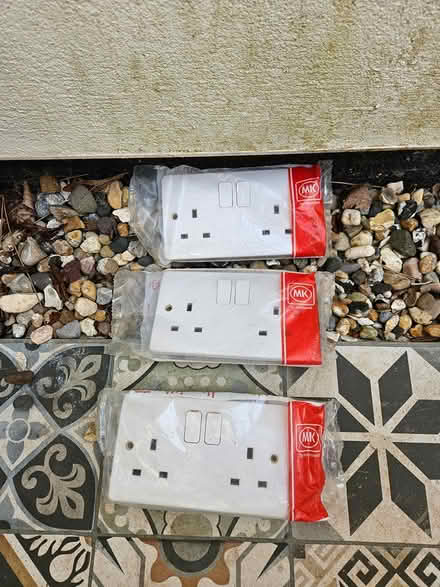 Photo of free Switchsockets (Hitchin SG4) #1