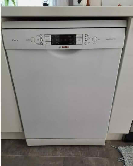 Photo of free Bosch Exxcel Aquastar 6.0L freestanding white dishwasher (Preston Park area BN1) #1