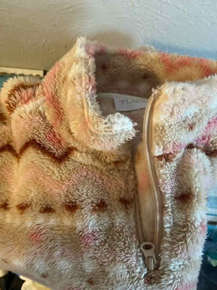 Photo of free Girls pulll over fleece sweater (75237-Dallas) #2