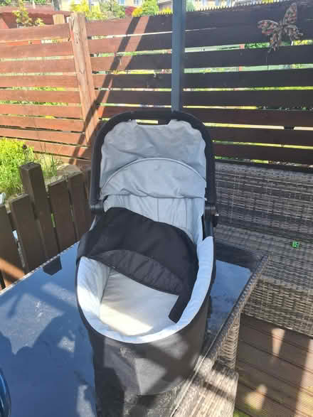 Photo of free 3 in 1 pram (HD6 brighouse) #2