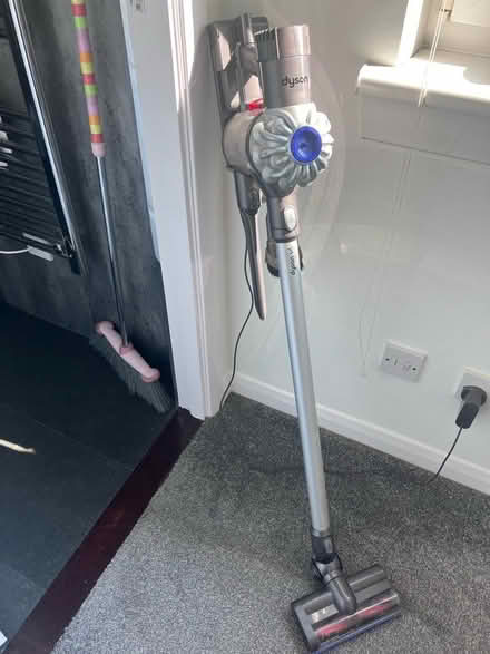 Photo of free Dyson V6 Cordless Hoover (Moodiesburn) #1