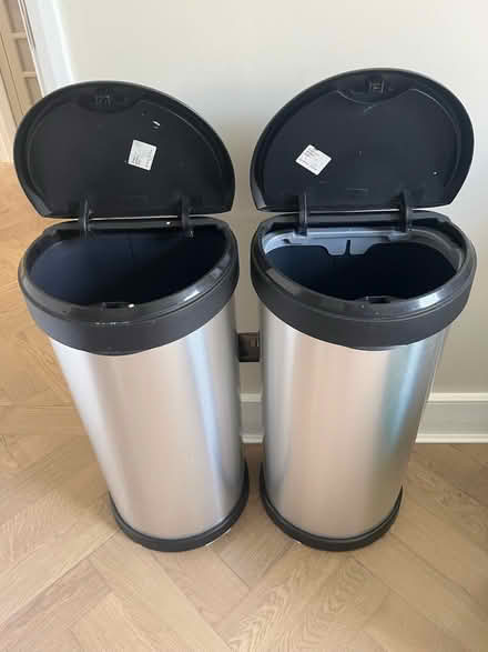 Photo of free Two bins (N7, Tufnell Park) #1