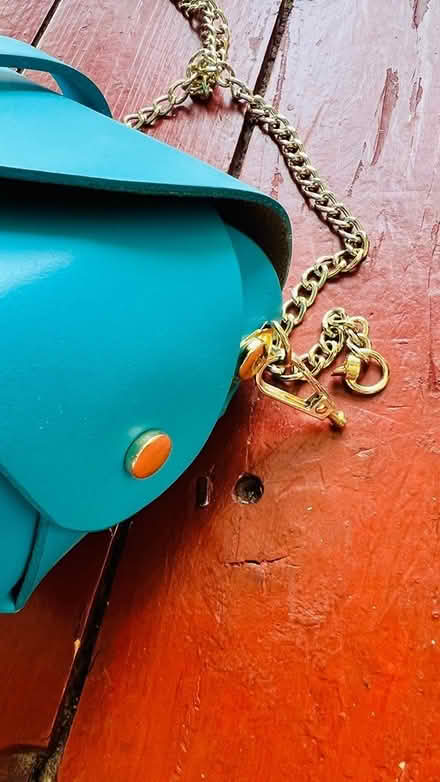 Photo of free Small Teal purse - genuine leather (West Ham Park) #3
