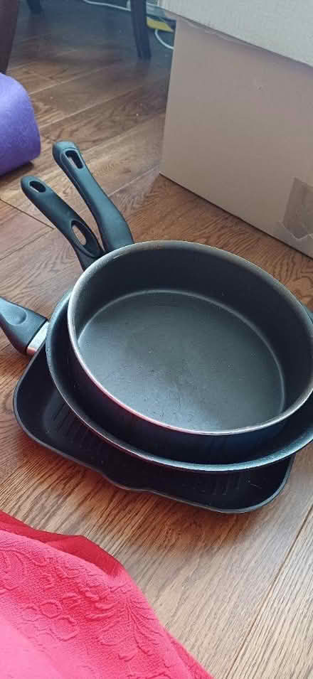 Photo of free Pans (CB5) #1