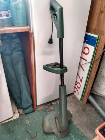 Photo of free Very old strimmer (Woodley SK6) #1