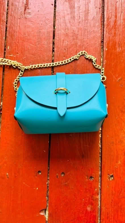 Photo of free Small Teal purse - genuine leather (West Ham Park) #1