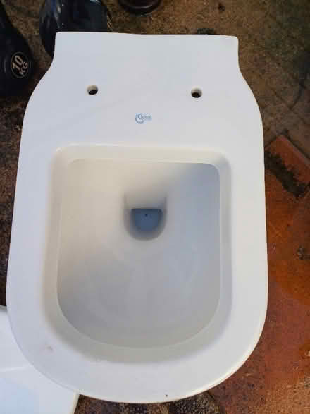 Photo of free Toilet (Rose Hill OX4) #1