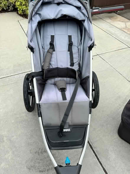 Photo of free Thule Stroller and Bassinet (92127) #4