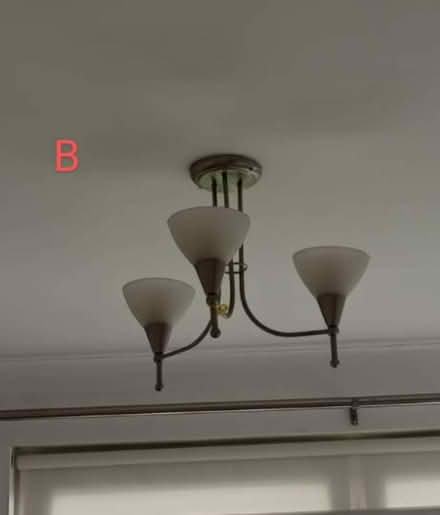 Photo of free Light fixtures (Oatlands/Gorbals G5) #4