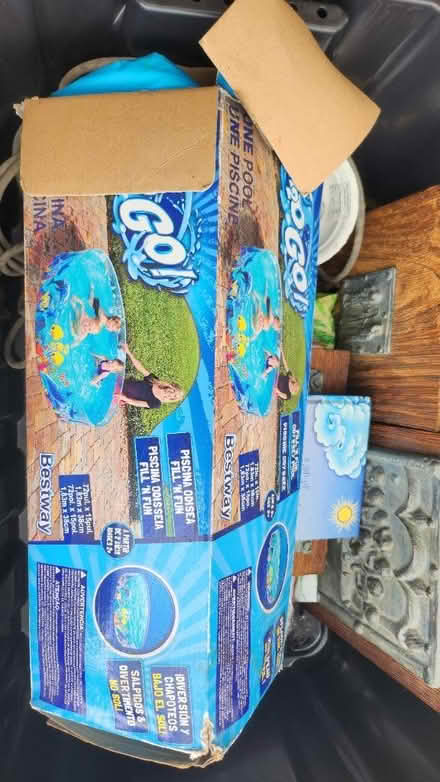 Photo of free Gardening set (Stittsville) #2
