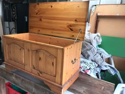 Photo of free Pine box (Ravenshead NG15) #1
