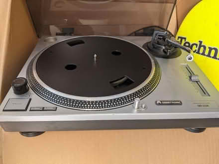 Photo of free Two turntables and mixer (KT15) #1