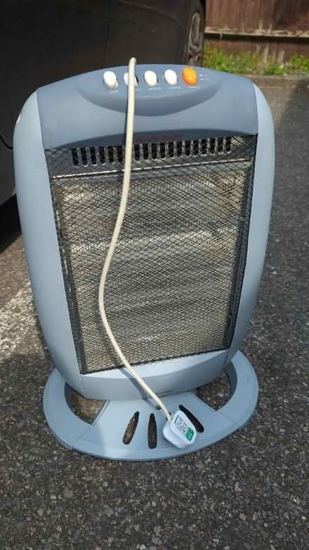 Photo of free Space heater, works (Guildford GU1) #1