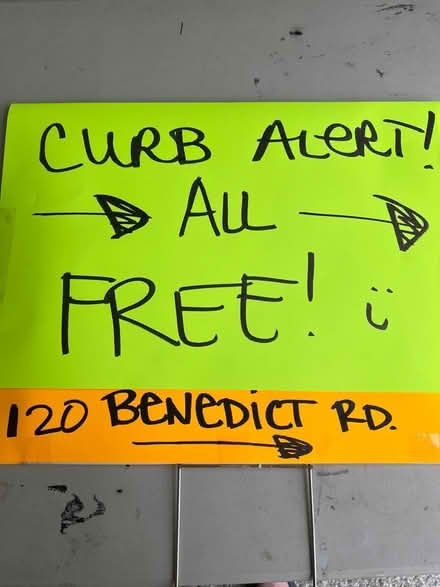 Photo of free CURB ALERT! Saturday May 11 (Pittsford) #1