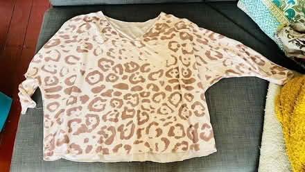 Photo of free Basic T-shirts small/xs (West Ham Park) #1