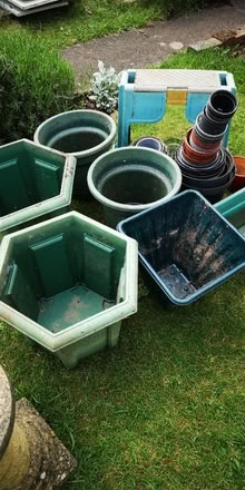 Photo of free Garden Tubs, Plant Pots, Garden Kneeler (Radford CV6) #2