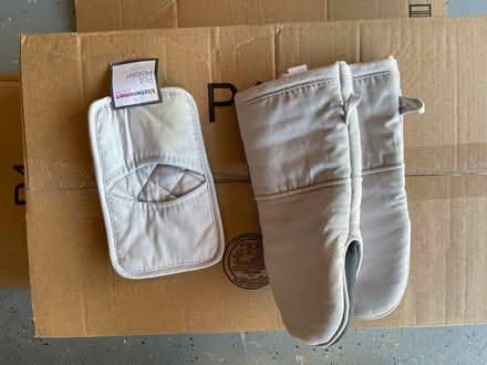 Photo of free Oven Mitts (Boca raton) #4