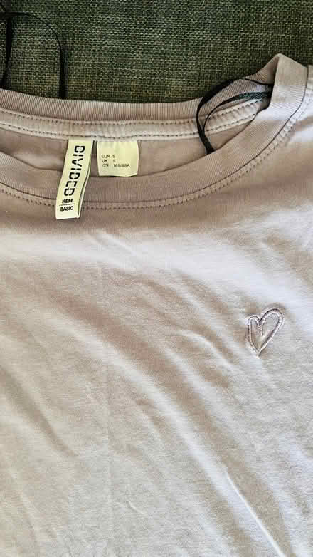 Photo of free Basic T-shirts small/xs (West Ham Park) #2