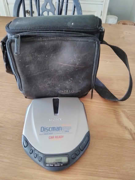 Photo of free CD player with case (Moorhouse CA5) #1