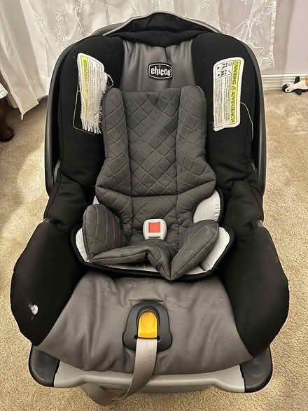Photo of free Chico Keyfit Infant Car seat (Bowie) #1