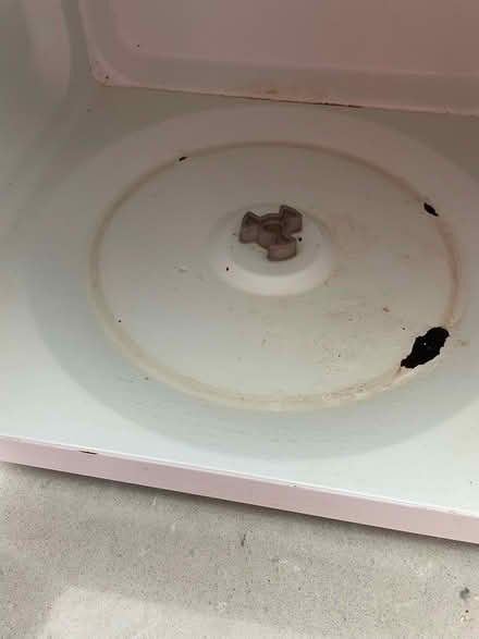 Photo of free Microwave (Worthing BN13) #4