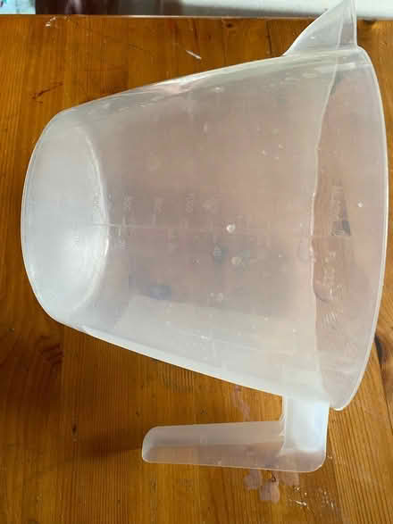 Photo of free Large measuring jug (EH6) #1