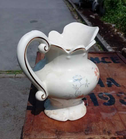 Photo of free china jug (Blackbird Leys OX4) #1