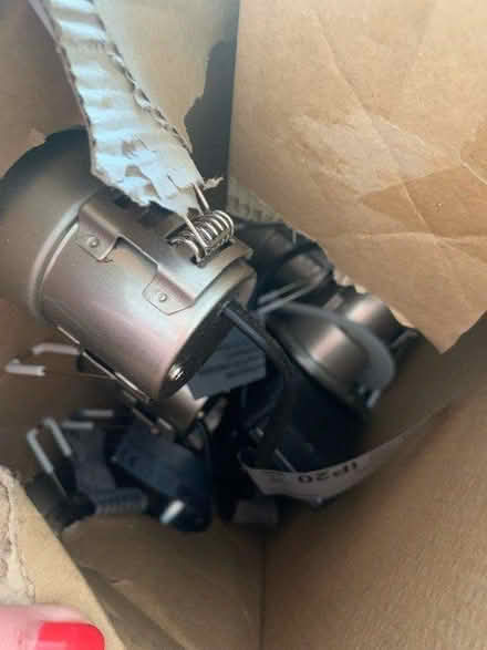 Photo of free iP29 lights (Radley Road OX14) #2